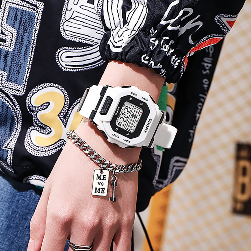 YIKAZE ผู้ชายกีฬานาฬิกากันน้ํา - Outdoor Adventure Watches บทวิจารณ์และราคา
